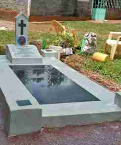 Grave/Tomb stone & head stones