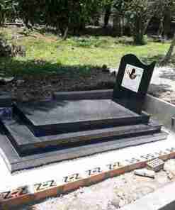 Grave/Tomb stone & head stones