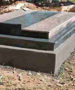 Grave/Tomb stone & head stones