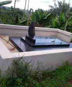 Grave/Tomb stone & head stones