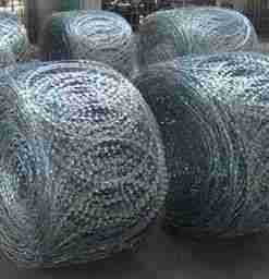 Flat Trap Wire Galvanized Razor Fence 450 mm high 8 m long