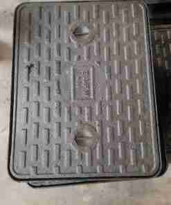 24 Inch by 18 Inch Cast Iron Manhole Cover Medium Duty